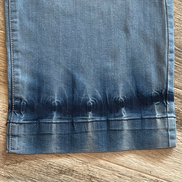 Style & Company wide crop pull on jeans - Picture 3 of 6